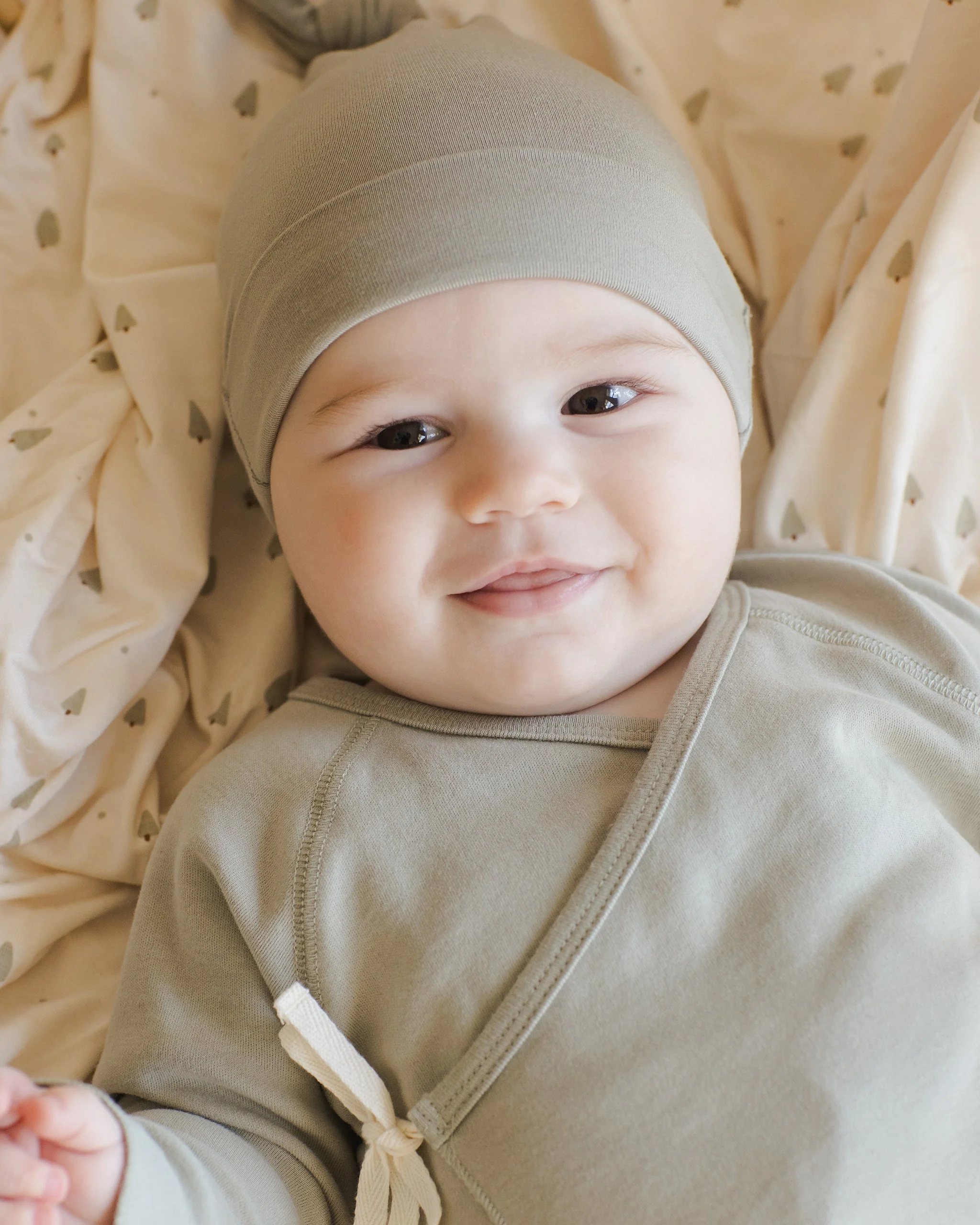 Bamboo Knotted Baby Hat || Fern - Image 3