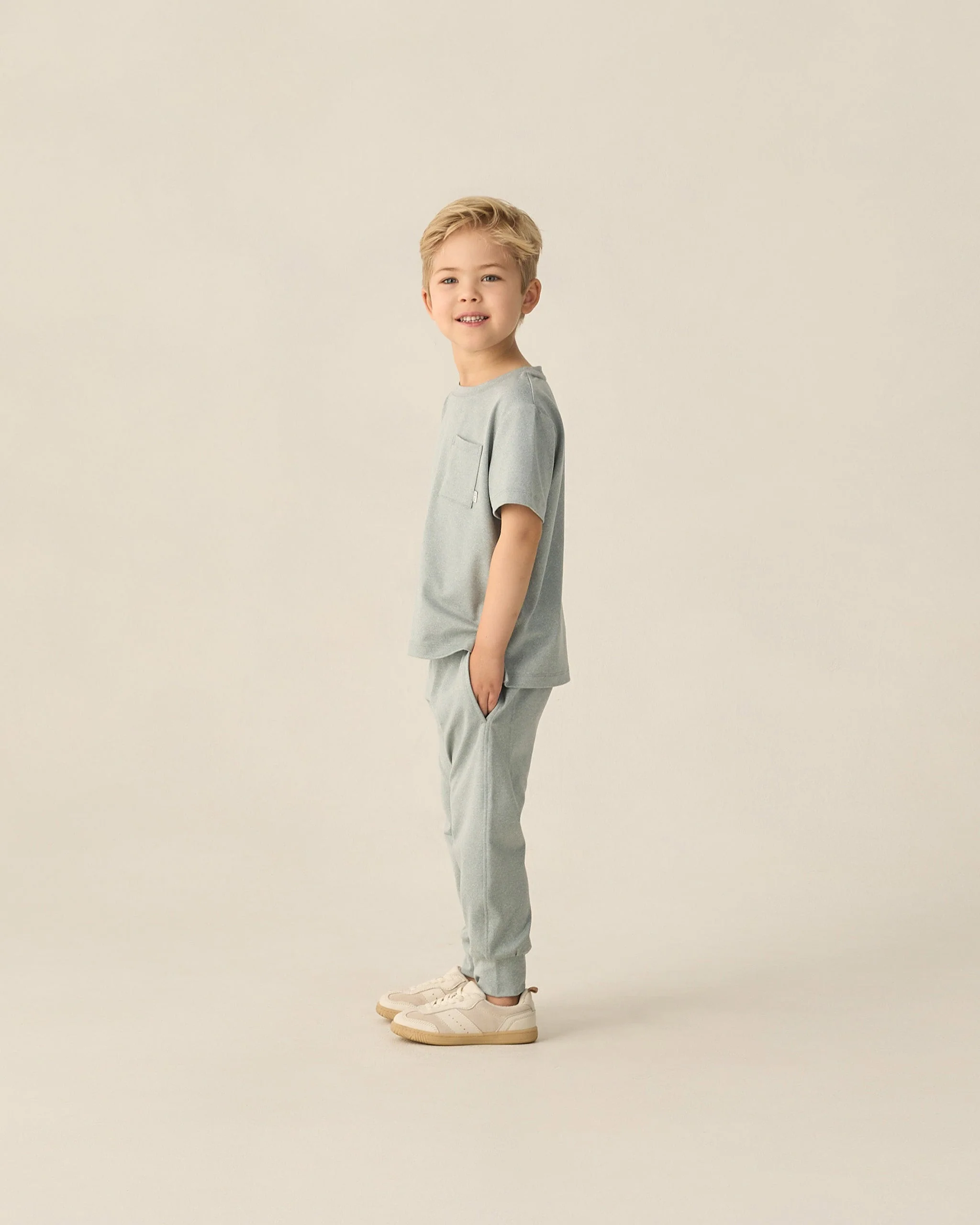 Cove Essential Pocket Tee Heathered Sea Green - Image 4