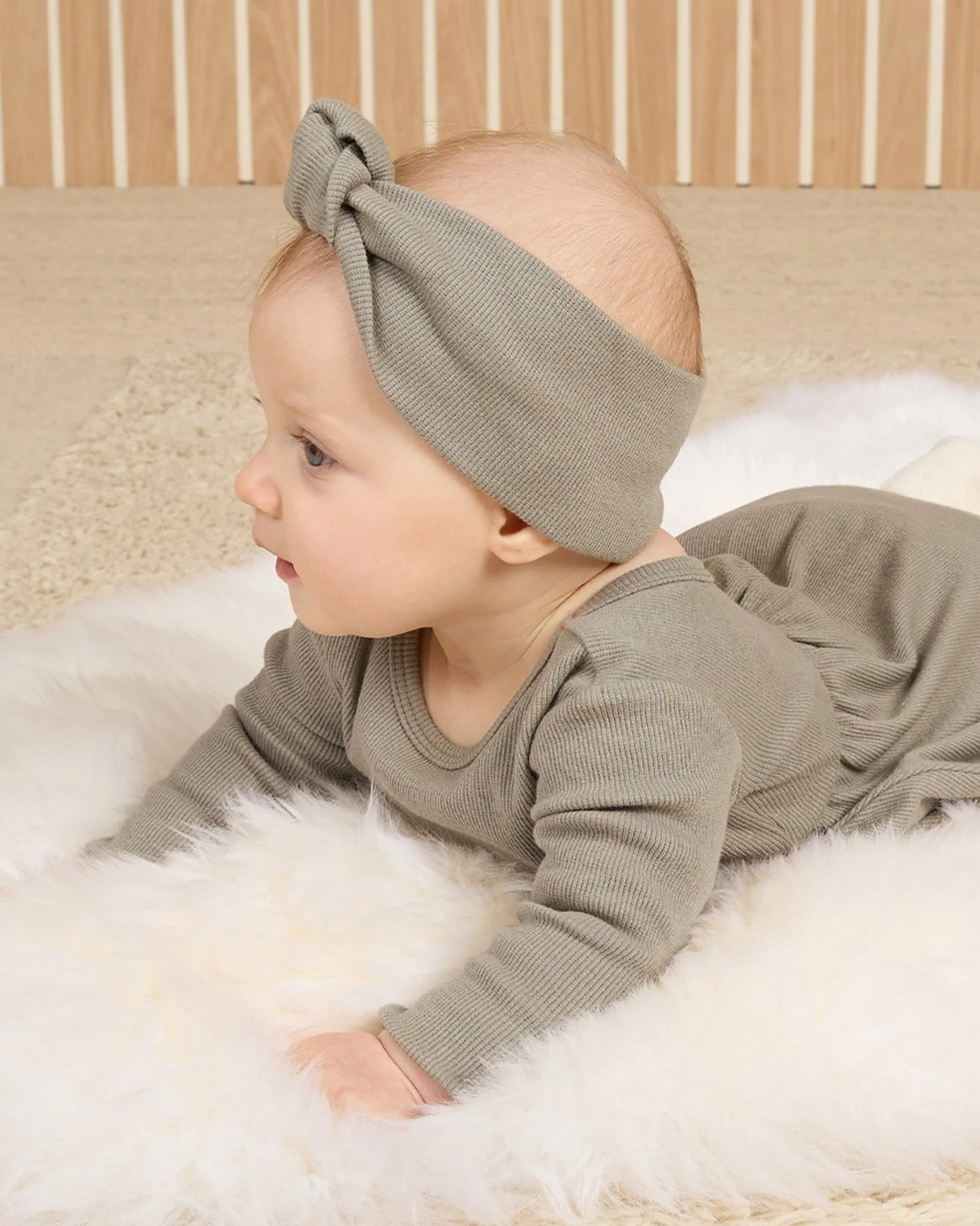 Ribbed Knotted Headband || Basil - Image 2