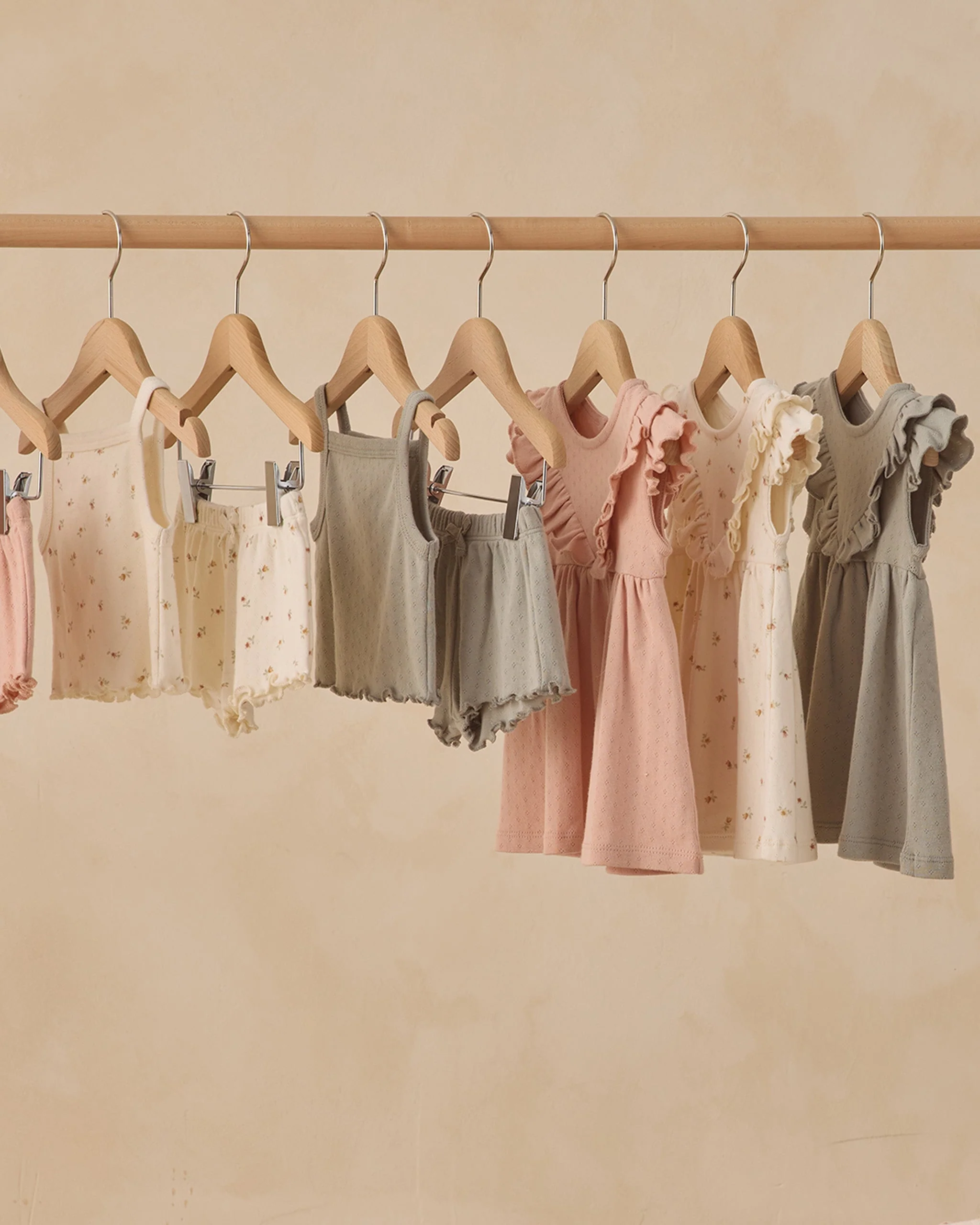 Sleeveless Ruffle V Dress Petit Fleur - Image 5